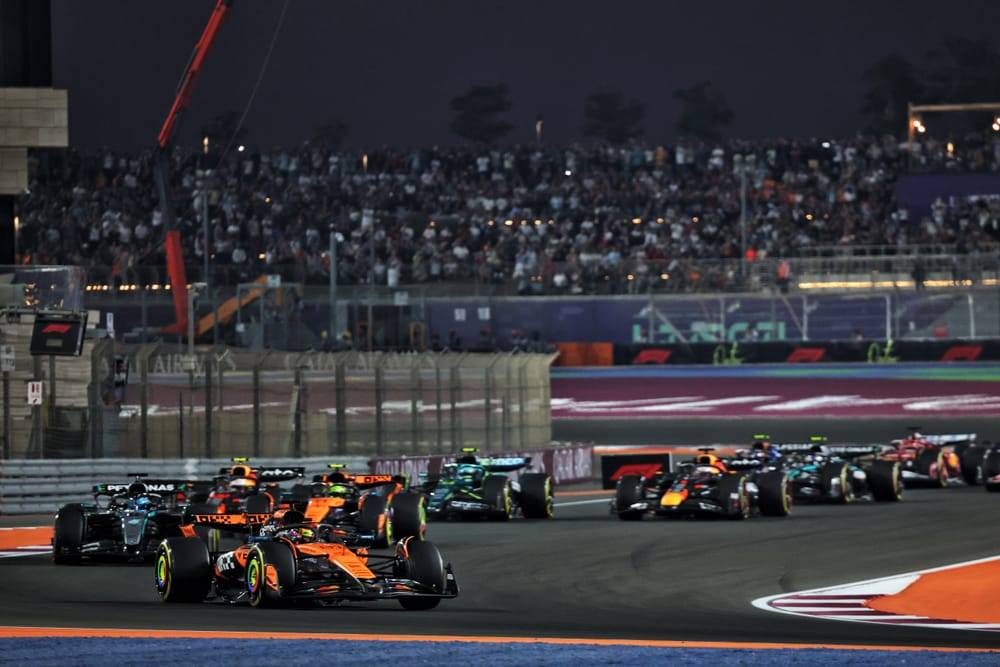 F1 Katar GP’de büyük hesaplaşma: Norris, Piastri ve Verstappen gecenin lideri olabilecek mi? 2